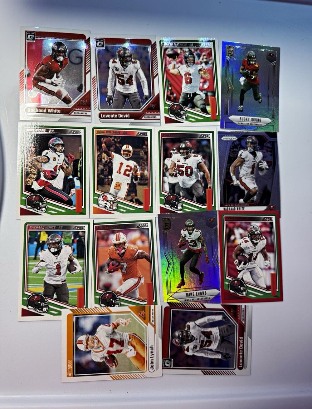 Score Tampa Bay Buccaneers NFL Trading Cards Lot of 14